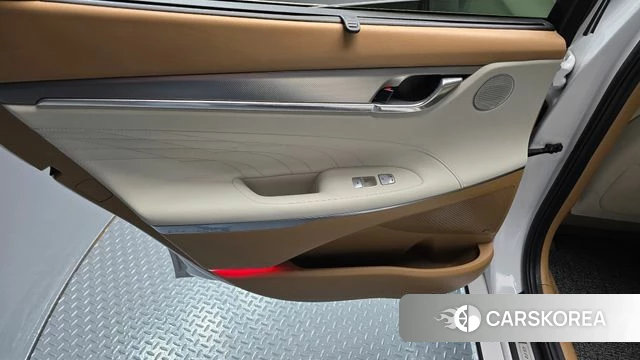 Hyundai The New Grandeur IG Hybrid id 4502078 из Кореи 17