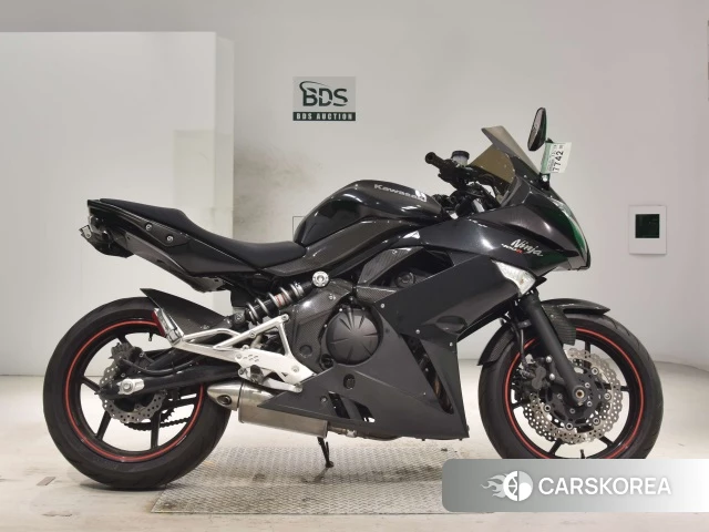 Проданный Kawasaki NINJA 400R 2010 из Японии