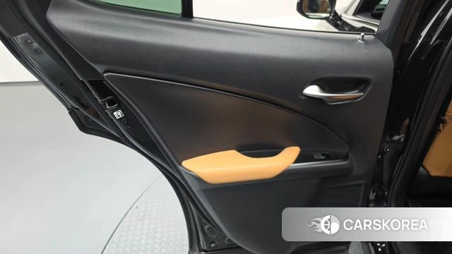 Lexus UX250h id 4432862 из Кореи 17