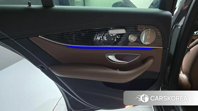 Mercedes-Benz E-Class W213 id 4759077 из Кореи 17