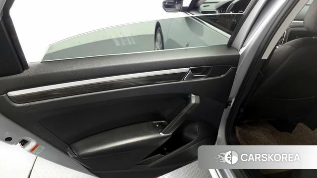 Volkswagen The New Passat id 4318142 из Кореи 17