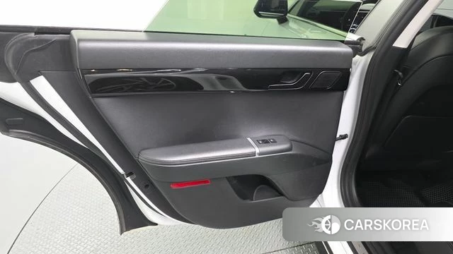 Hyundai Grandeur (GN7) id 4591623 из Кореи 17