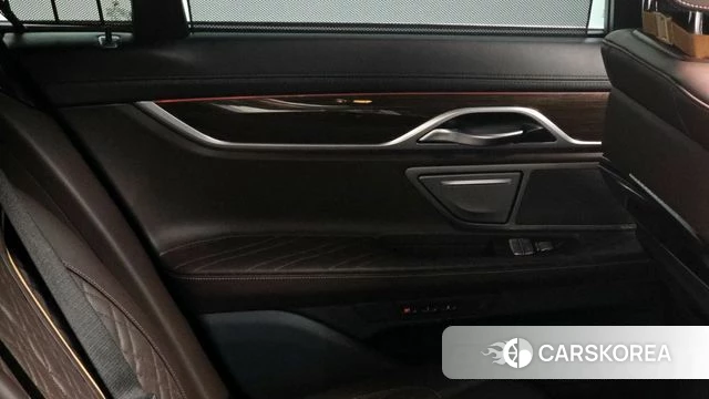 BMW 7 Series (G11) id 4397217 из Кореи 17