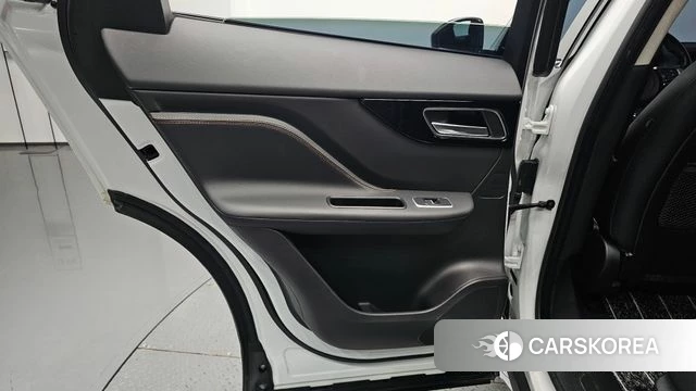 Jaguar F-PACE id 4345108 из Кореи 17