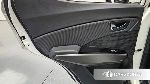 Ssangyong Tivoli Air id 4742338 из Кореи 17