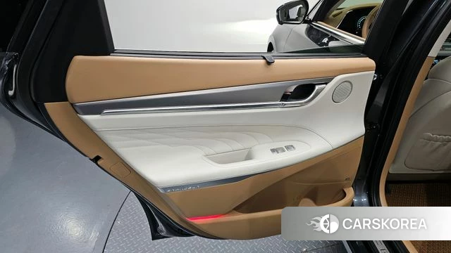 Hyundai The New Grandeur IG Hybrid id 4282446 из Кореи 17