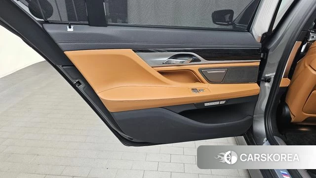 BMW 7 Series (G11) id 4672720 из Кореи 17