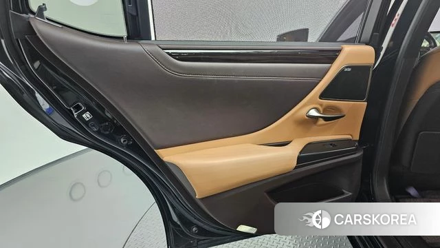 Lexus ES300h 7th generation id 4188423 из Кореи 17