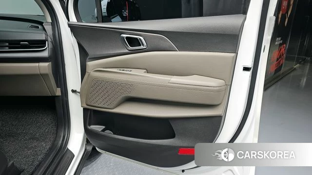 Kia The New Carnival 4th Generation id 4322031 из Кореи 17