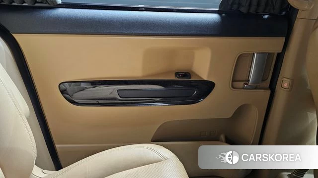 Kia The New Carnival id 4430391 из Кореи 17