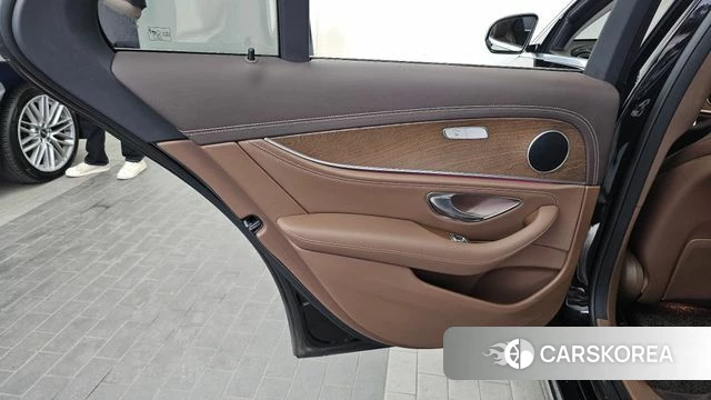 Mercedes-Benz E-Class W213 id 4356279 из Кореи 17