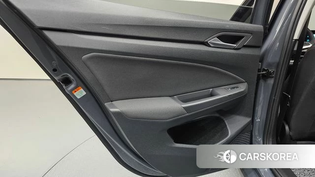 Volkswagen Golf 8th Generation id 4631506 из Кореи 17