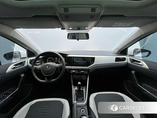 Volkswagen Polo id 4256476 из Китая 17