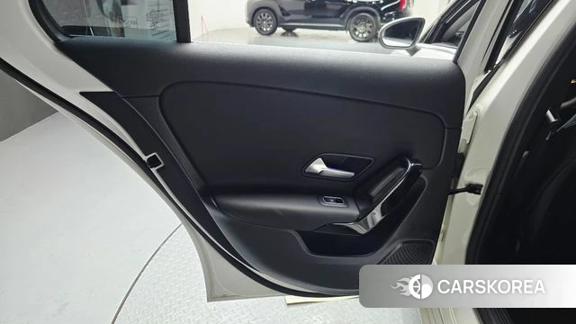 Mercedes-Benz A-Class W177 id 4651860 из Кореи 17