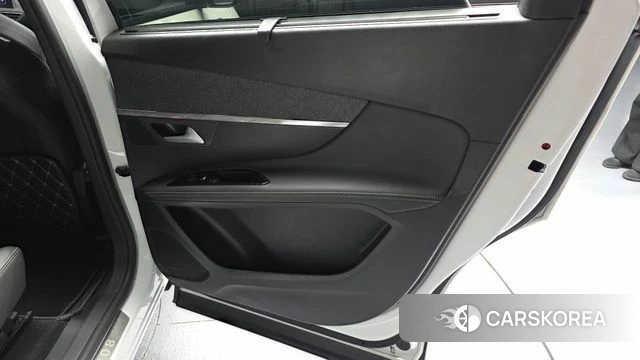 Peugeot 5008 second generation id 4849136 из Кореи 17