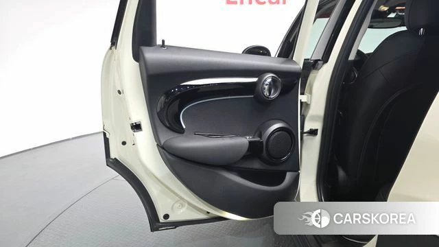 Mini Cooper id 4409735 из Кореи 17