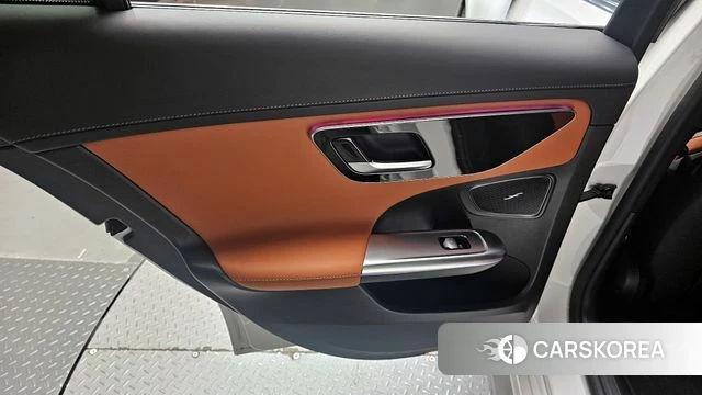 Mercedes-Benz C-Class W206 id 4201472 из Кореи 17