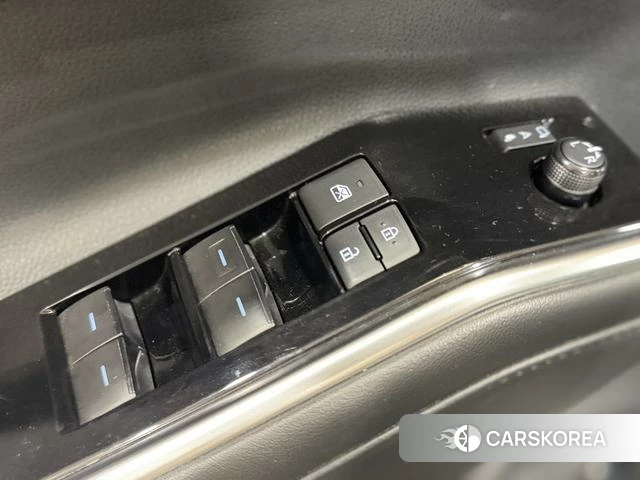 Toyota Crown Lufang id 4261254 из Китая 17