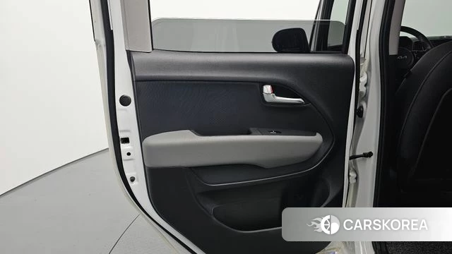 Kia The New Kia Ray id 4195157 из Кореи 17