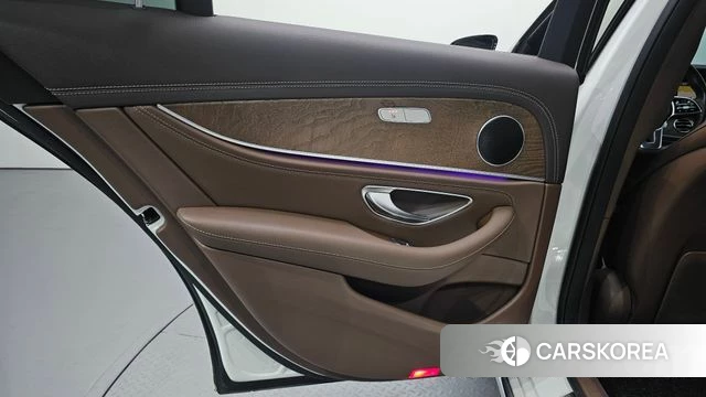 Mercedes-Benz E-Class W213 id 4384378 из Кореи 17
