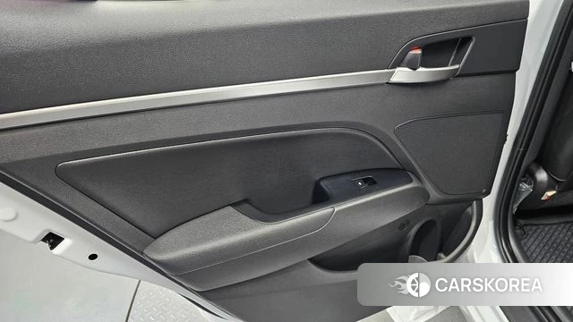 Hyundai The New Avante AD id 4502450 из Кореи 17