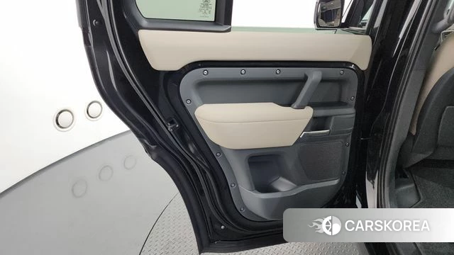 Land Rover Defender (L663) id 4619410 из Кореи 17