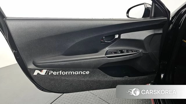 Hyundai Veloster (JS) id 4614892 из Кореи 17