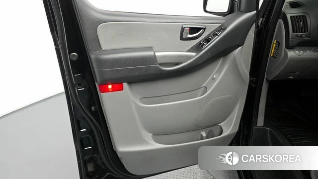 Hyundai The New Grand Starex id 4344852 из Кореи 17