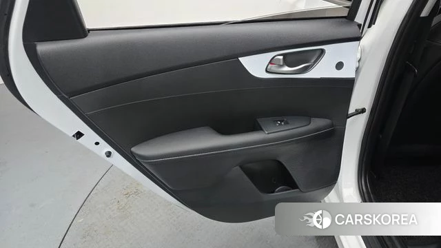 Kia Come New K3 id 4614725 из Кореи 17