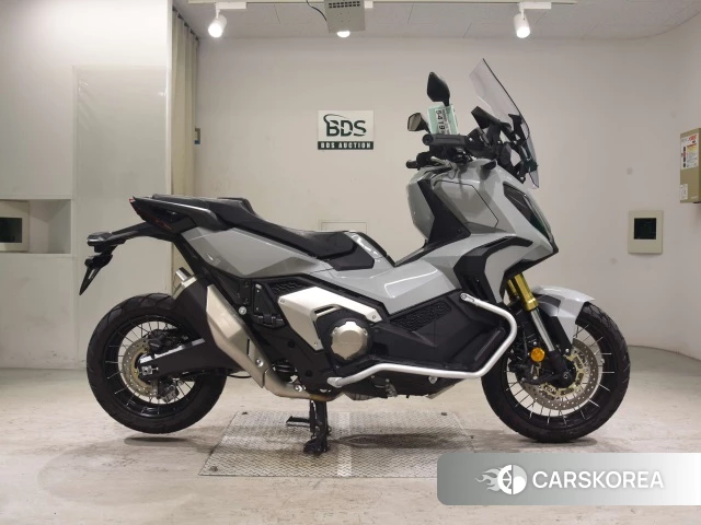 Проданный Honda X-ADV 750 2023 из Японии