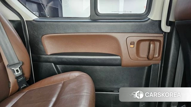 Hyundai The New Grand Starex id 4446515 из Кореи 17