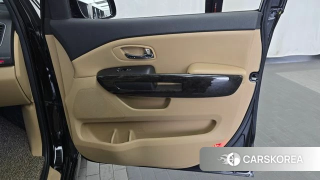 Kia The New Carnival id 4543227 из Кореи 17