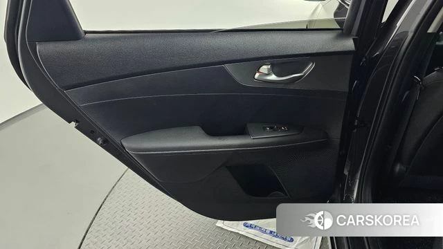Kia Come New K3 id 4543618 из Кореи 17