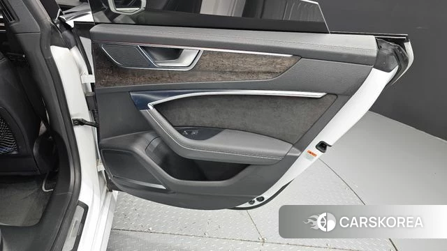 Audi A7 (4K) id 4581116 из Кореи 17