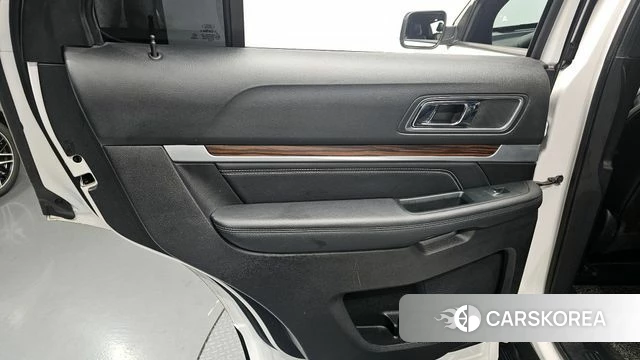 Ford Explorer id 4345498 из Кореи 17