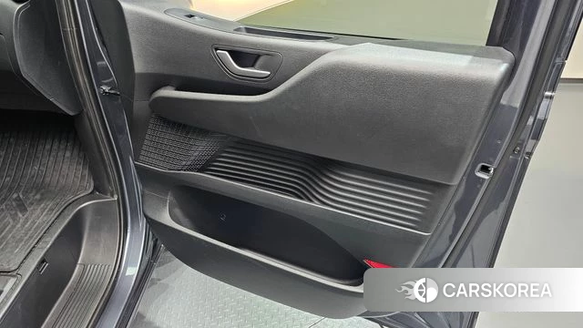 Hyundai Staria id 4697113 из Кореи 17