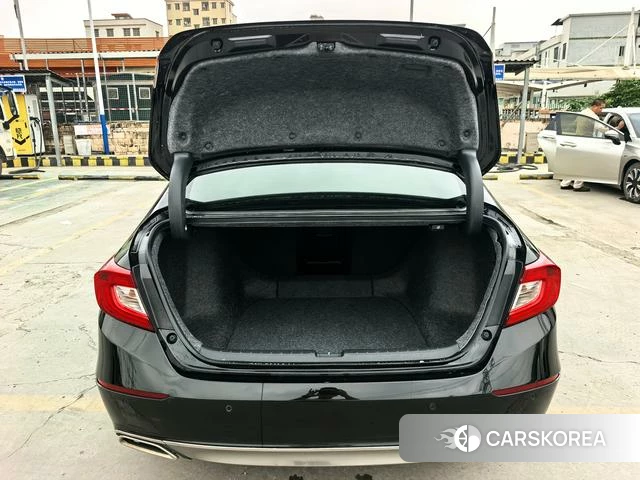 Honda Accord id 4328749 из Китая 17