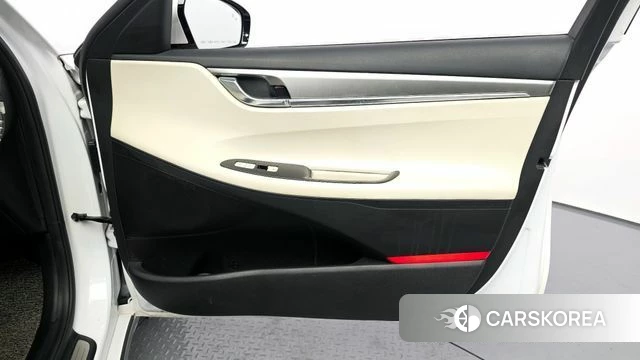 Hyundai The New Grandeur IG id 4249585 из Кореи 17