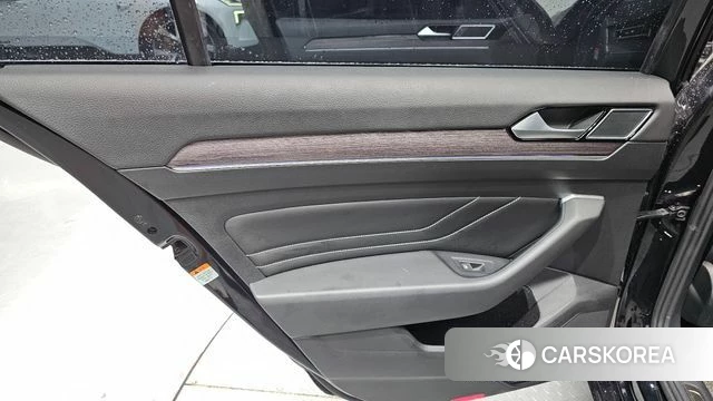 Volkswagen Passat GT (B8) id 4614470 из Кореи 17