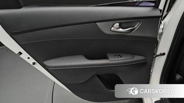 Kia Come New K3 id 4930725 из Кореи 17