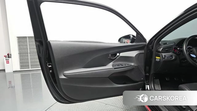 Hyundai Veloster (JS) id 4284870 из Кореи 17