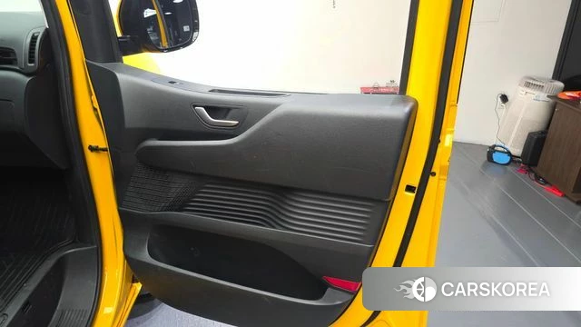 Hyundai Staria id 4400838 из Кореи 17