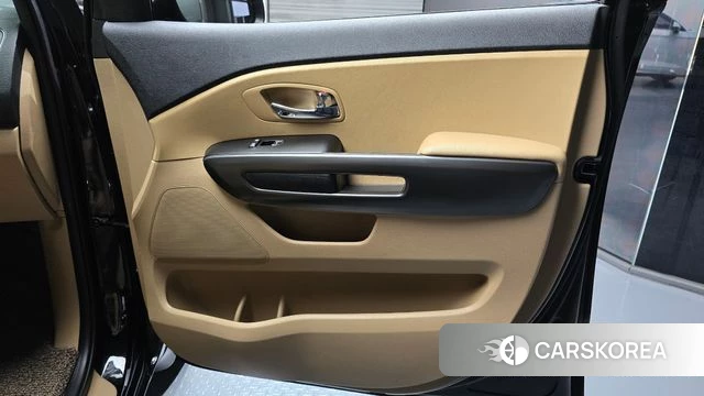 Kia The New Carnival id 4684141 из Кореи 17