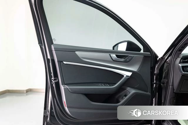 Audi A6L id 4263764 из Китая 17