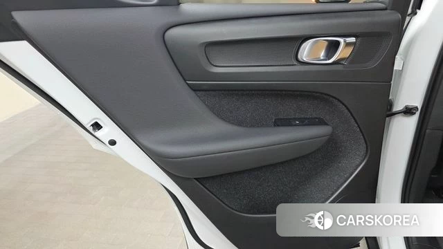 Volvo XC40 id 4881405 из Кореи 17