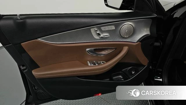 Mercedes-Benz E-Class W213 id 4895115 из Кореи 17