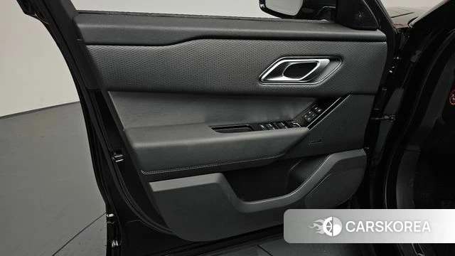 Land Rover Range Rover Velar id 4624757 из Кореи 17