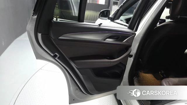 BMW X3 (G01) id 4481839 из Кореи 17