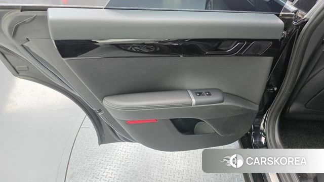 Hyundai Grandeur (GN7) id 4488011 из Кореи 17