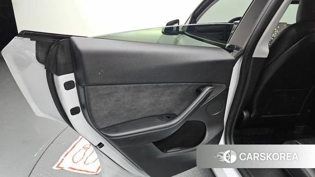 Tesla Model Y id 4744520 из Кореи 17
